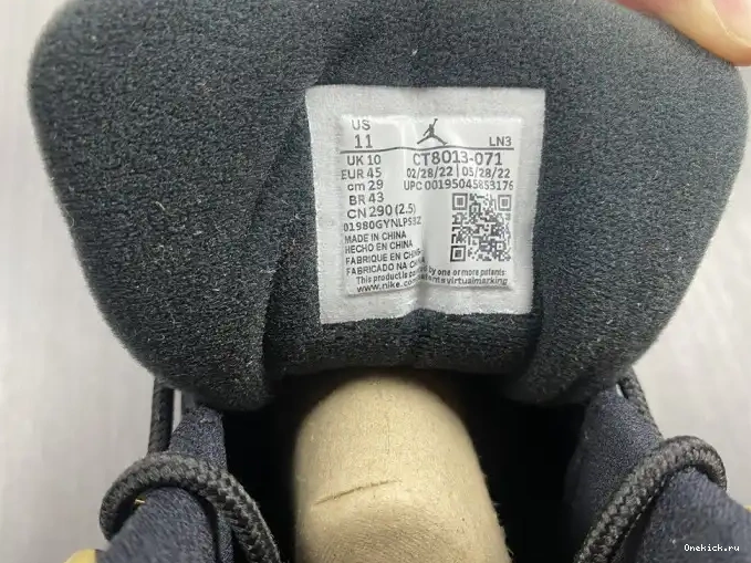 One Kick Air Jordan Taxi CT8013-071 12 Black 0617